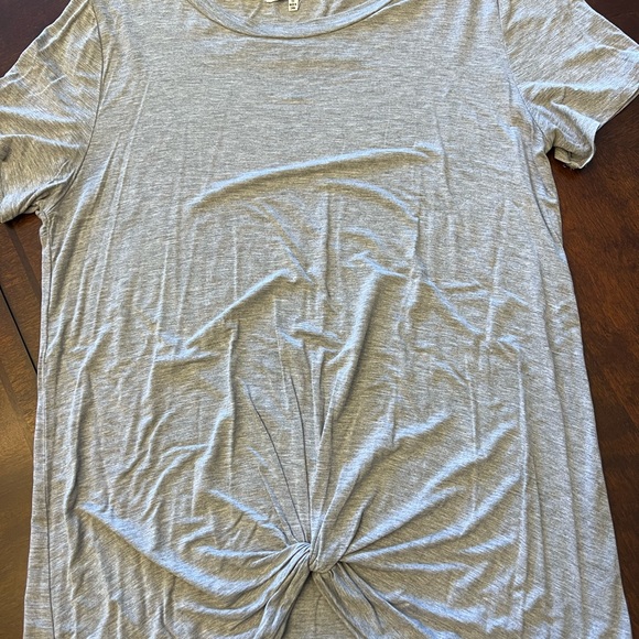 Tops - Grey Twist Front Tee